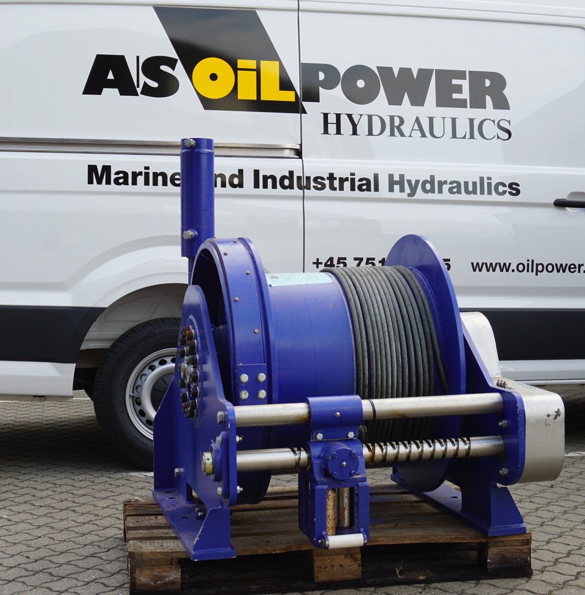 Cranes Oilpower Hydraulics have many cranes in our inventory.